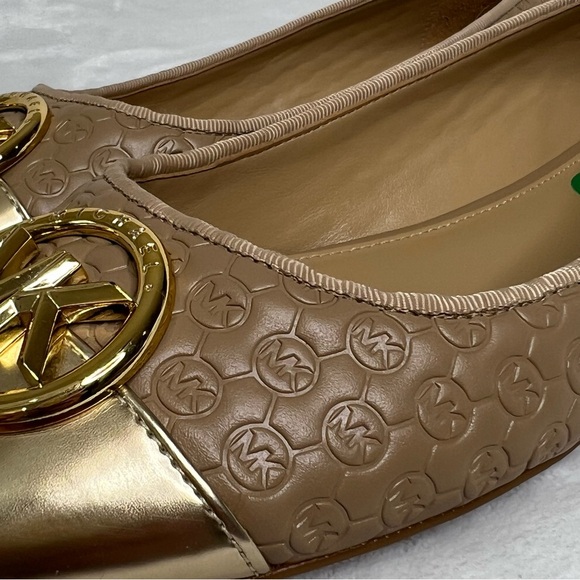 Michael Kors Ballet Flats MK Logo Embossed Gold Tan Beige 8M Luxe Neutral - Picture 16 of 17